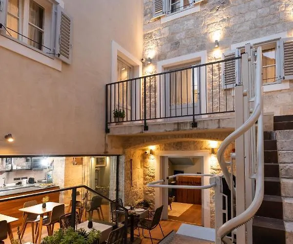 Camera Hotel فندق سبليت