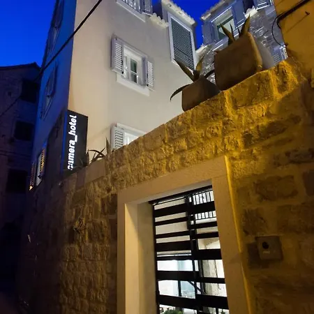 Camera Hotel 4* ספליט