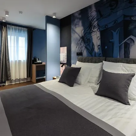 Camera Hotel Ξενοδοχείο 4*