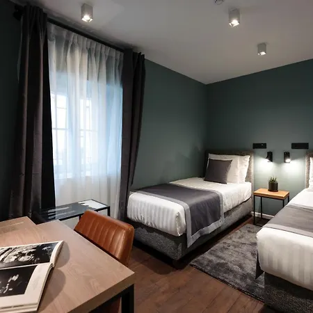 מלון Camera Hotel