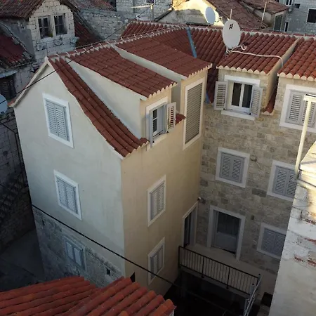 Camera Hotel 4*