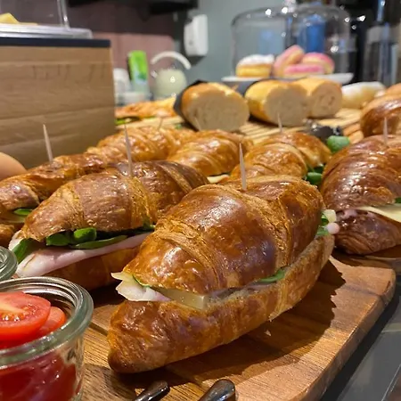 Camera Hotel Ξενοδοχείο 4*