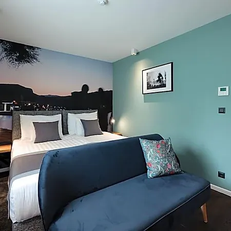 Camera Hotel Hotel