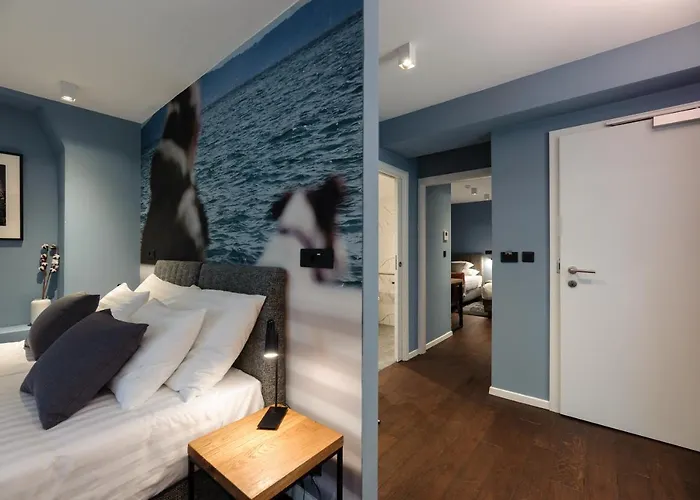 Camera Hotel Отель 4*