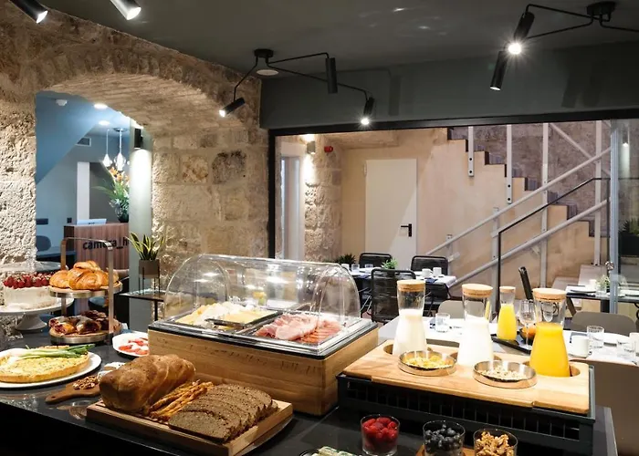 Camera Hotel Отель 4*