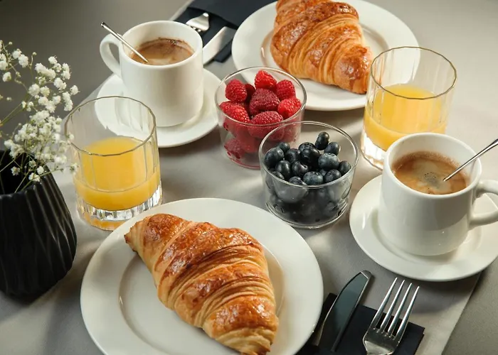 Отель Camera Hotel 4*