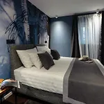 Camera Hotel 호텔 4*