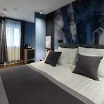 Camera Hotel 호텔 4*