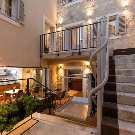 Camera Hotel فندق سبليت